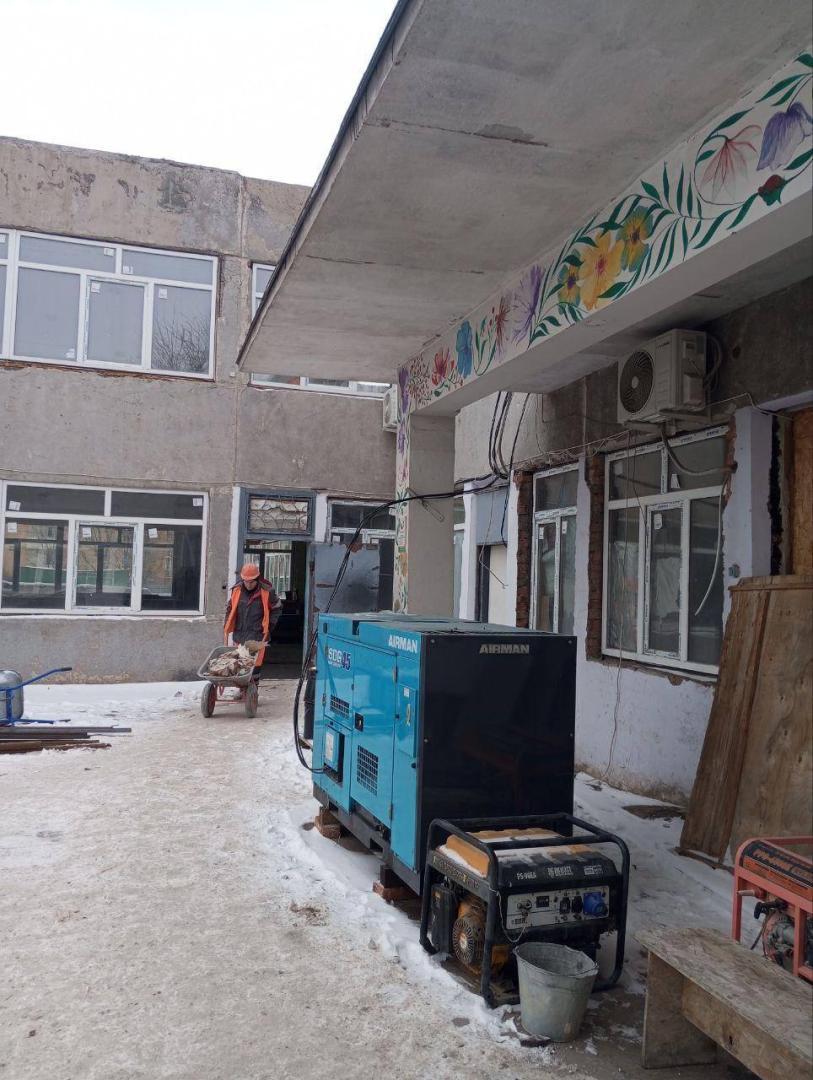 У Маріуполі відновлюють дитячий садок